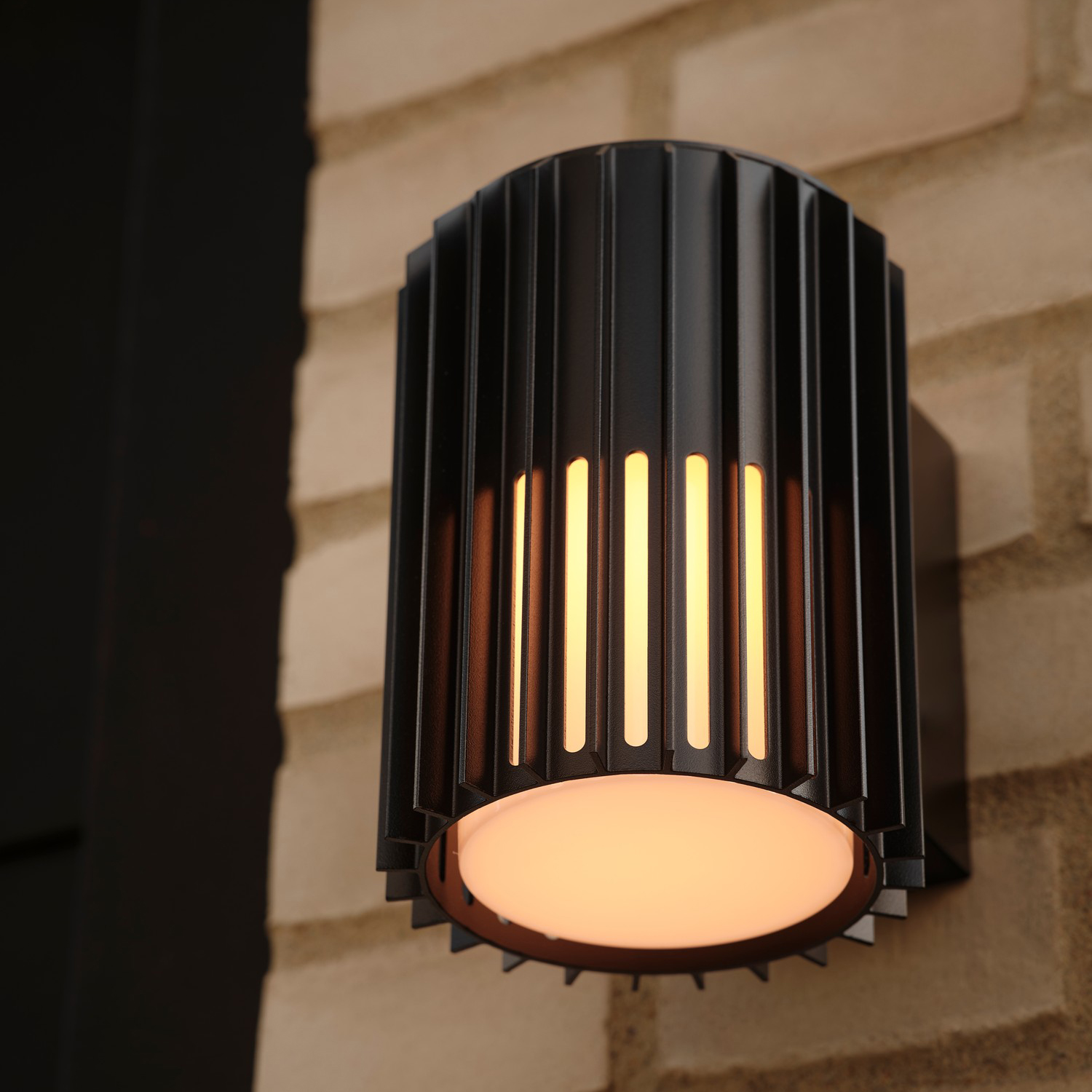 Aludra | Vägglampa | Seaside svart Svart