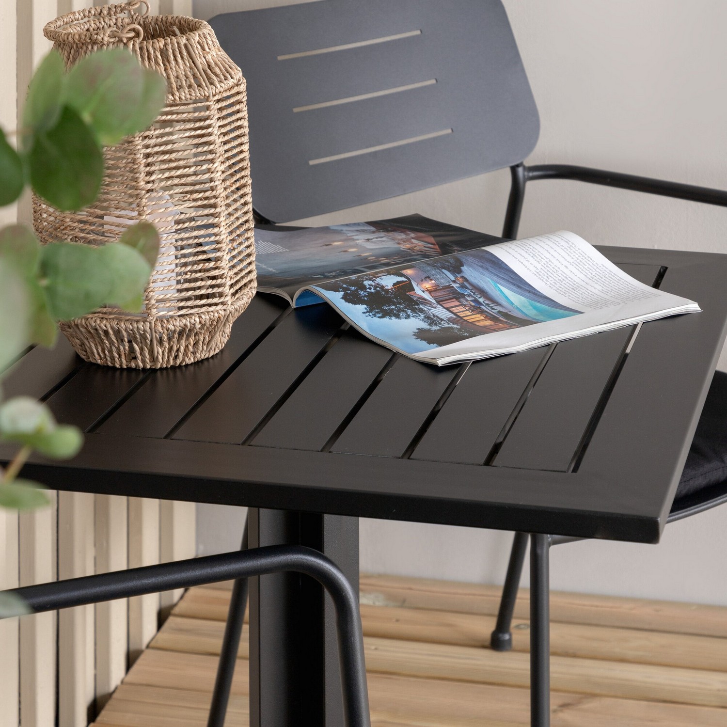 Cafégrupp Venture Home Wella med 2 Nemo Trädgårdsstolar Utomhus