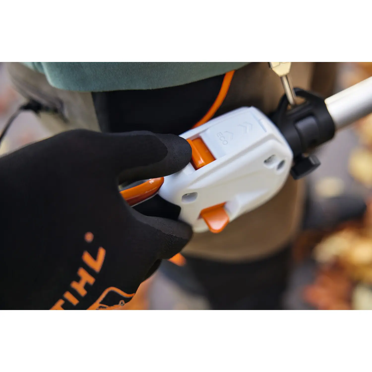 Kombimaskin STIHL KMA 120.0 R Batteridriven