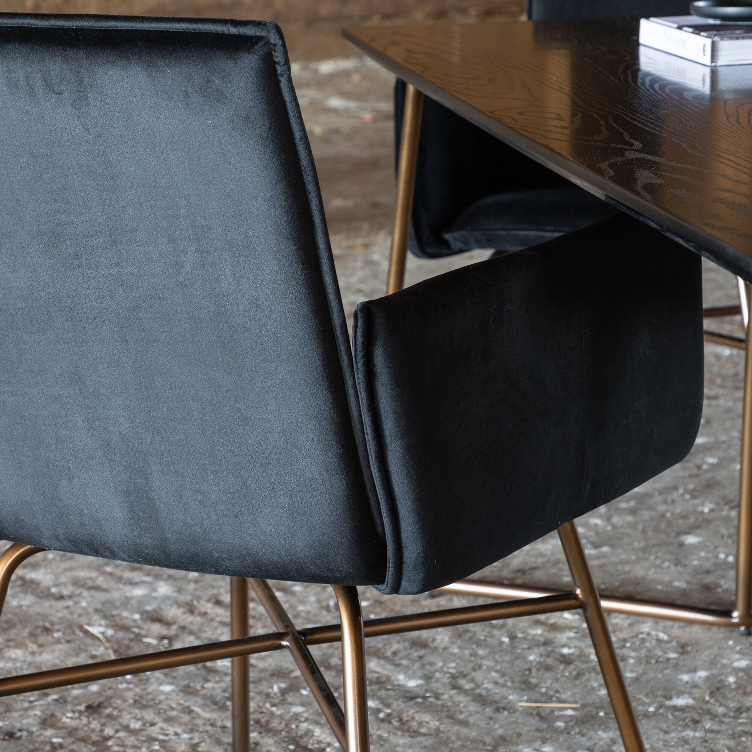 Matbord Venture Home Petra