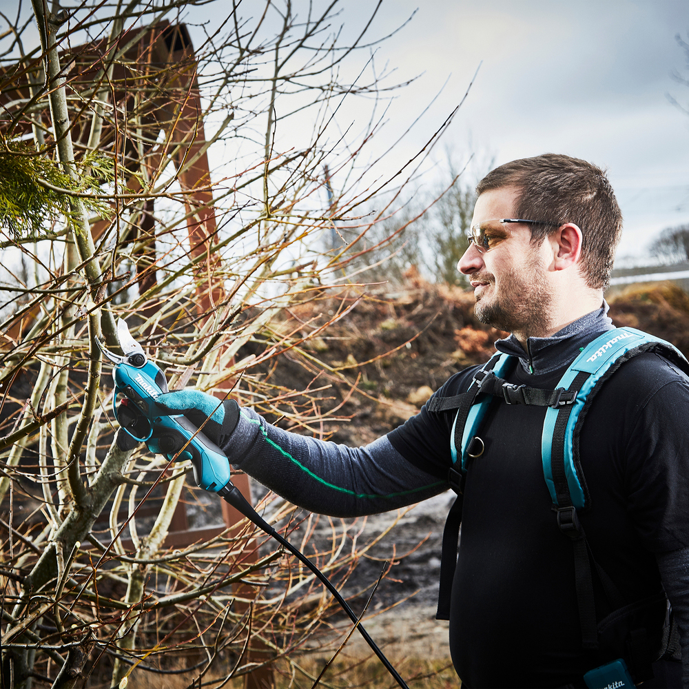 Sekatör Makita DUP362Z utan Batteri och Laddare