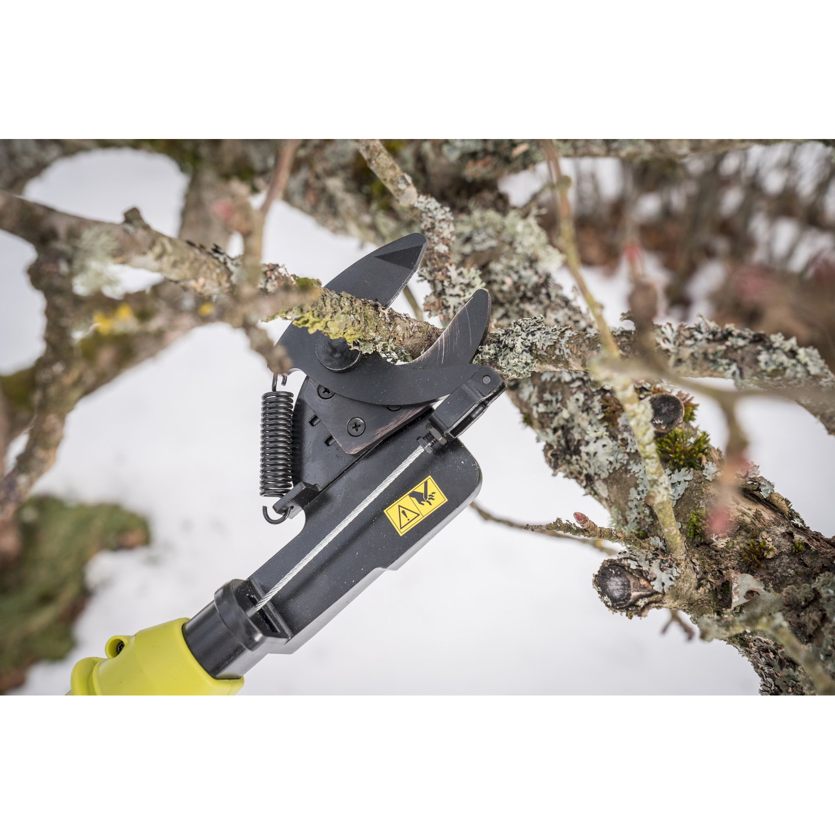 Stångsekatör El RYOBI ONE+ OLP1832BX 18V Bypass 32mm utan batteri & laddare