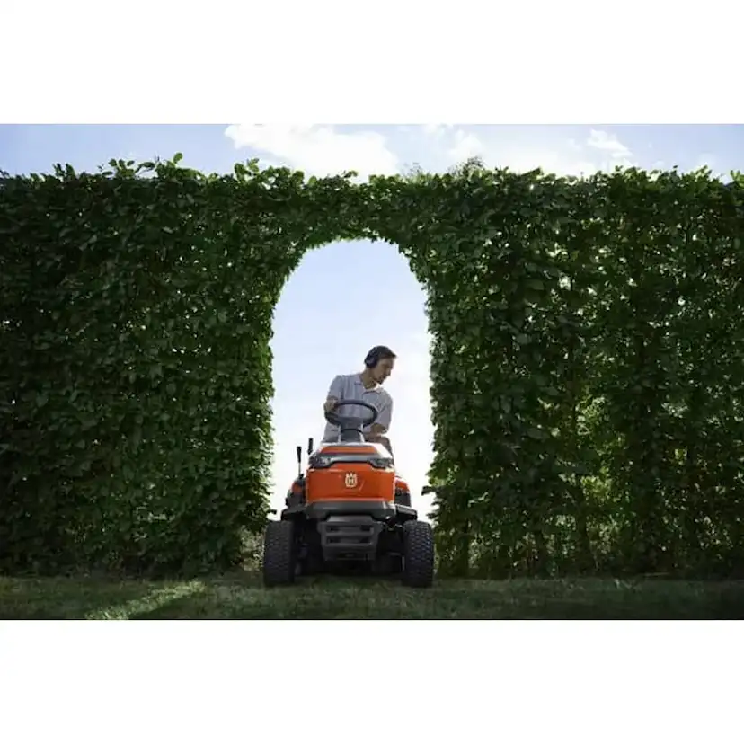 Trädgårdstraktor Husqvarna TS 100i Batteridriven