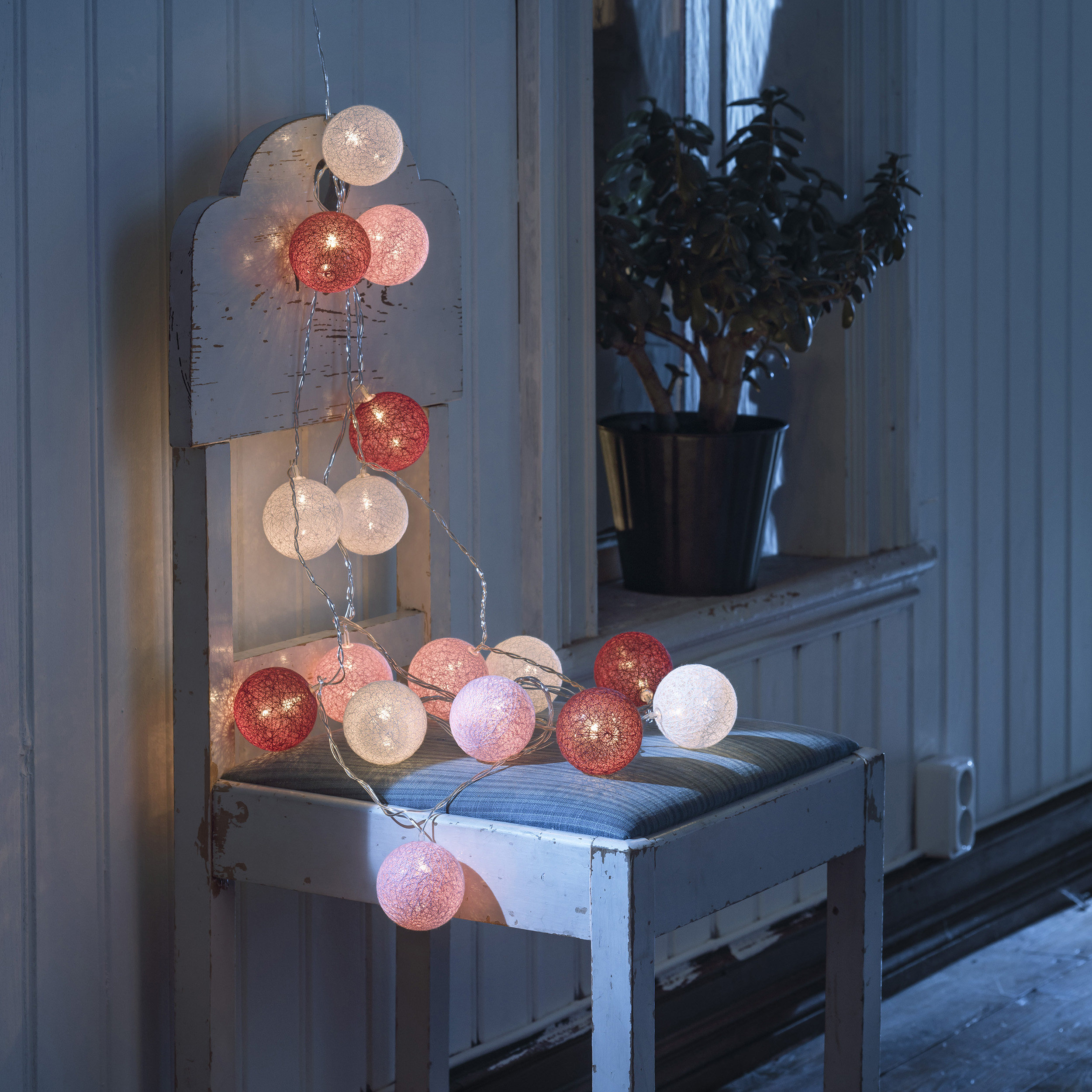 Ljusslinga Gnosjö Konstsmide 16L Garnbollar LED
