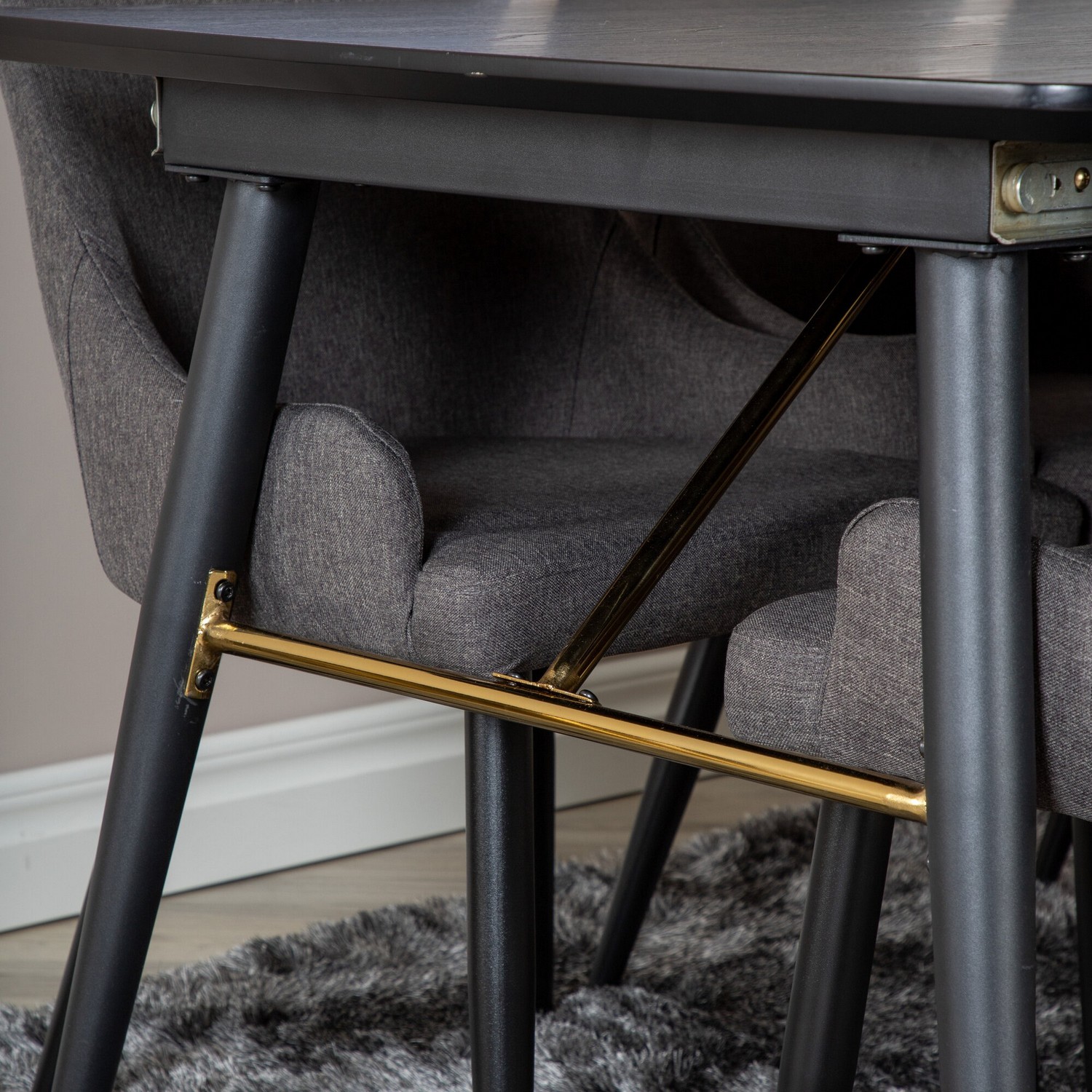 Matgrupp Venture Home Guld med 6 Plake Stolar