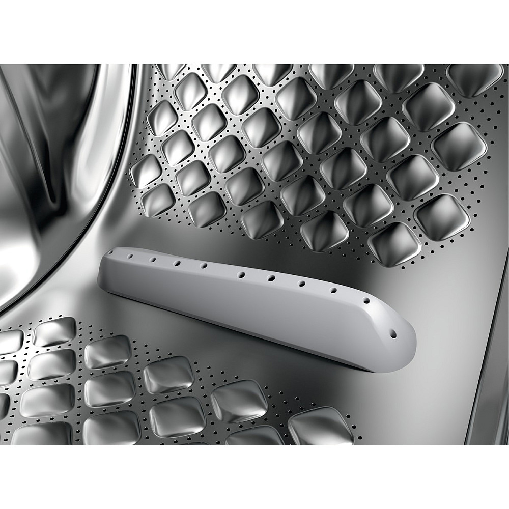 Frontmatad Tvättmaskin Electrolux SteamCare EFI743RX4R med QuickCare och SensiCare+