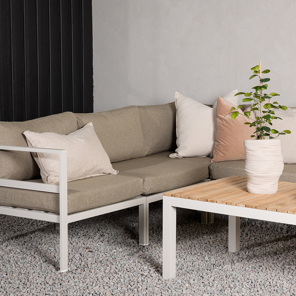 Loungegrupp Venture Home Copacabana 3+3 med Brasilia Soffbord