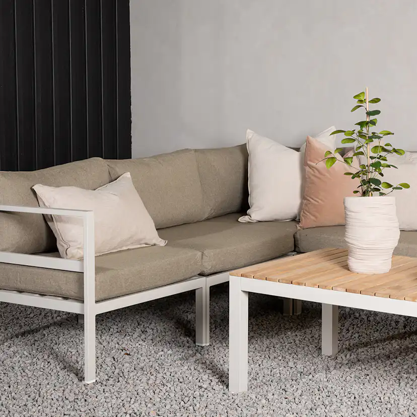 Loungegrupp Venture Home Copacabana 3+3 med Brasilia Soffbord
