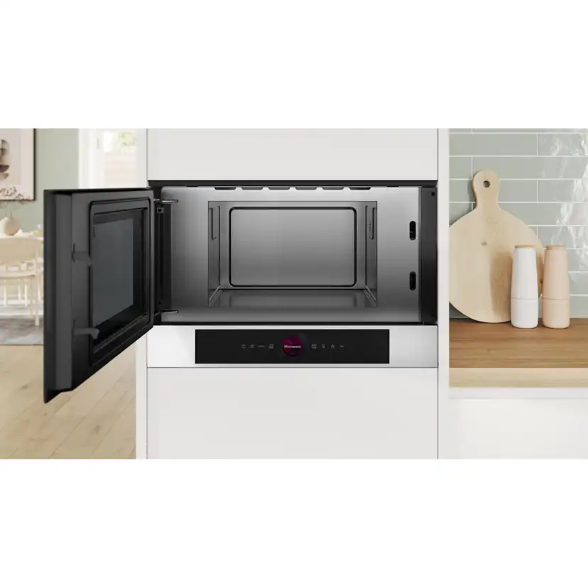 Inbyggnadsmikro Bosch Serie 8 BFL7221