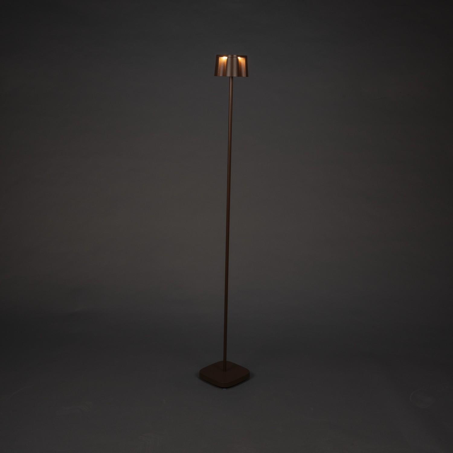Golvlampa Gnosjö Konstsmide Nice USB