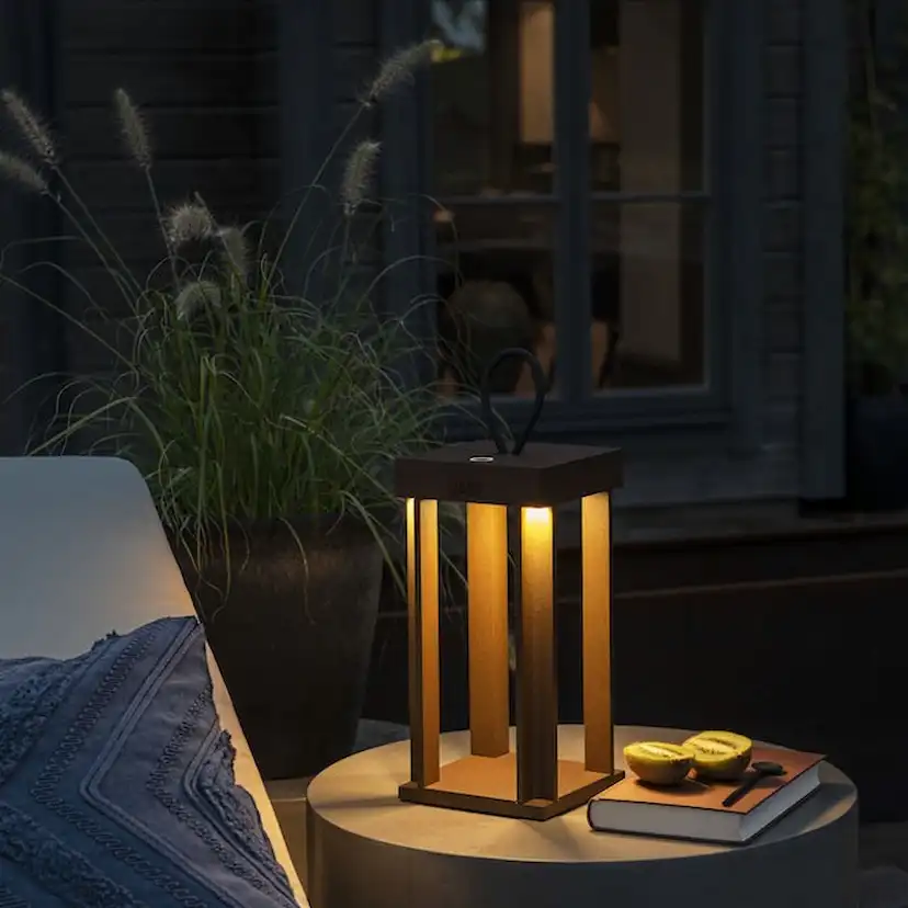 Lanterna Gnosjö Konstsmide Cannes USB 42 cm