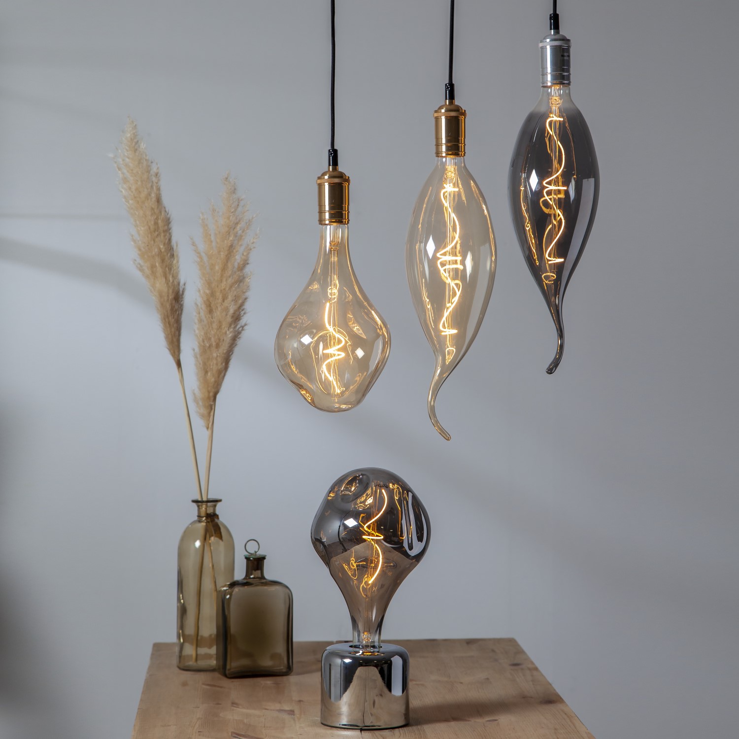 LED-lampa Star Trading Filament E27 A165 Industrial Vintage Dimbar 3,8W