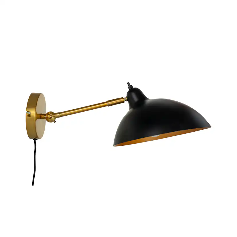 Vägglampa Dyberg Larsen Futura