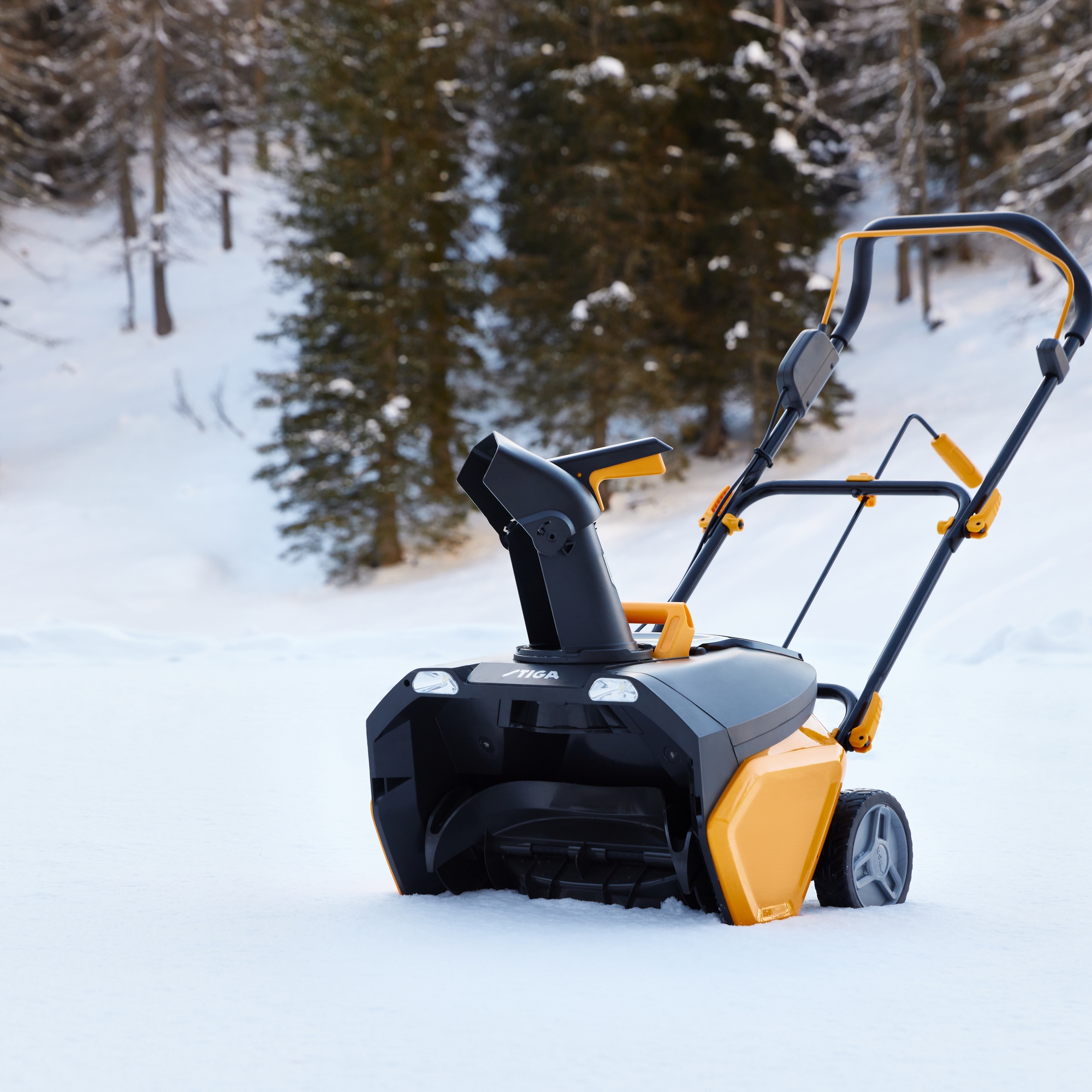 Snöslunga Batteridriven Stiga 700-serien ST 700e med Batteri 1000 W 50 cm Enstegs & Belysning