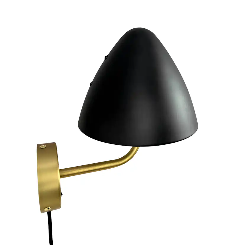 Vägglampa Dyberg Larsen Oulu