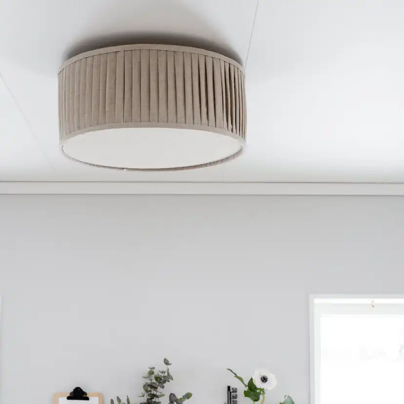 Taklampa PR Home Plissé Veck