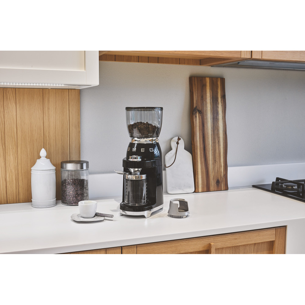 Kaffepaket Smeg Espressobryggare, Kaffekvarn & Mjölkskummare