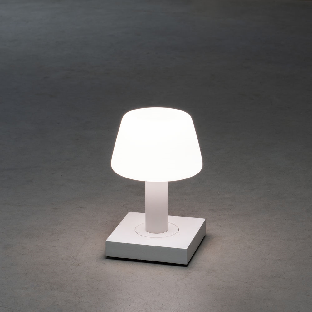 Bordslampa Gnosjö Konstsmide Monaco USB