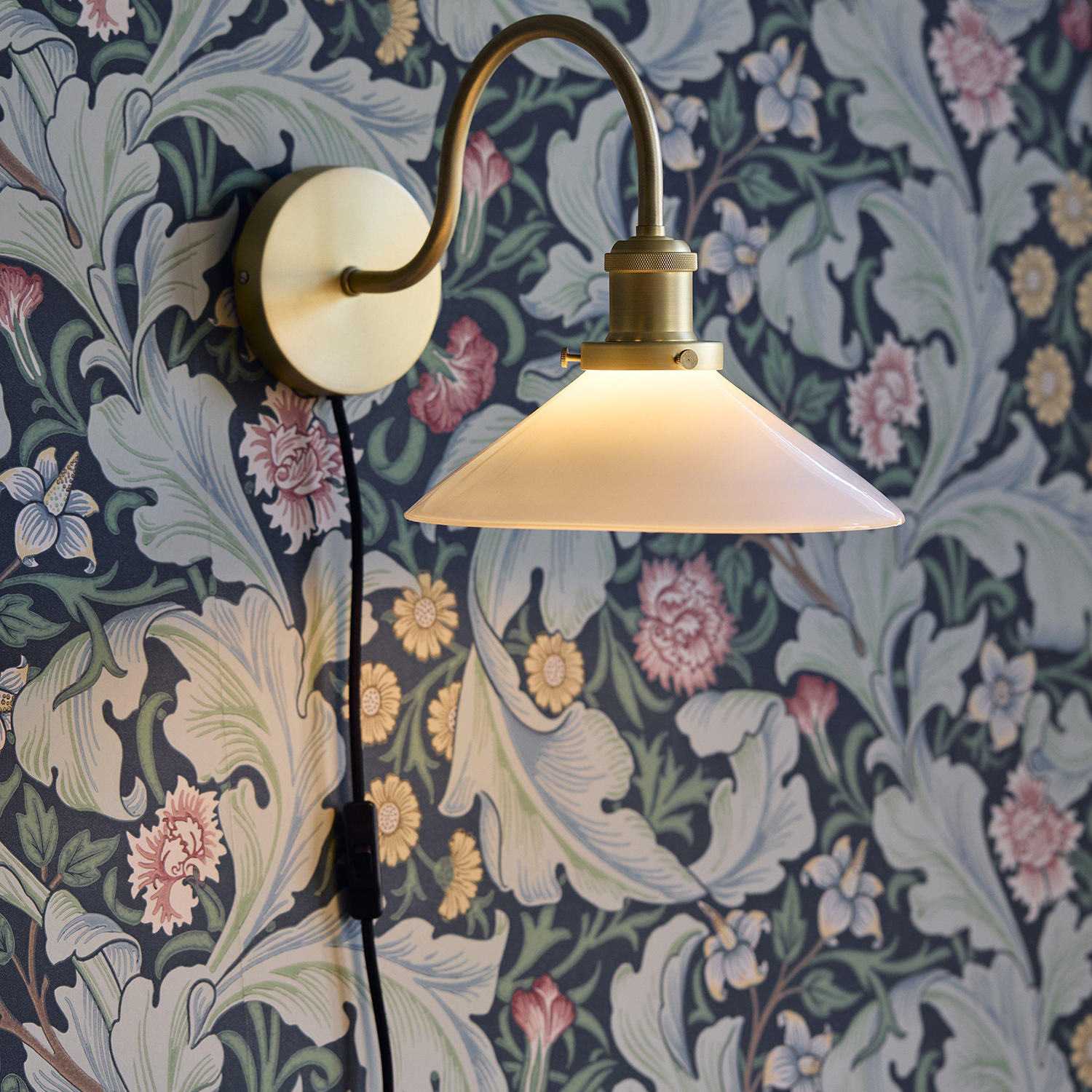 Vägglampa PR Home Axel