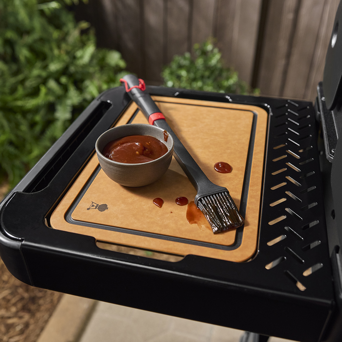 Sidobord Weber Smoque Works