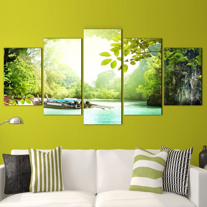 Tavla Arkiio Under The Cover Of Trees