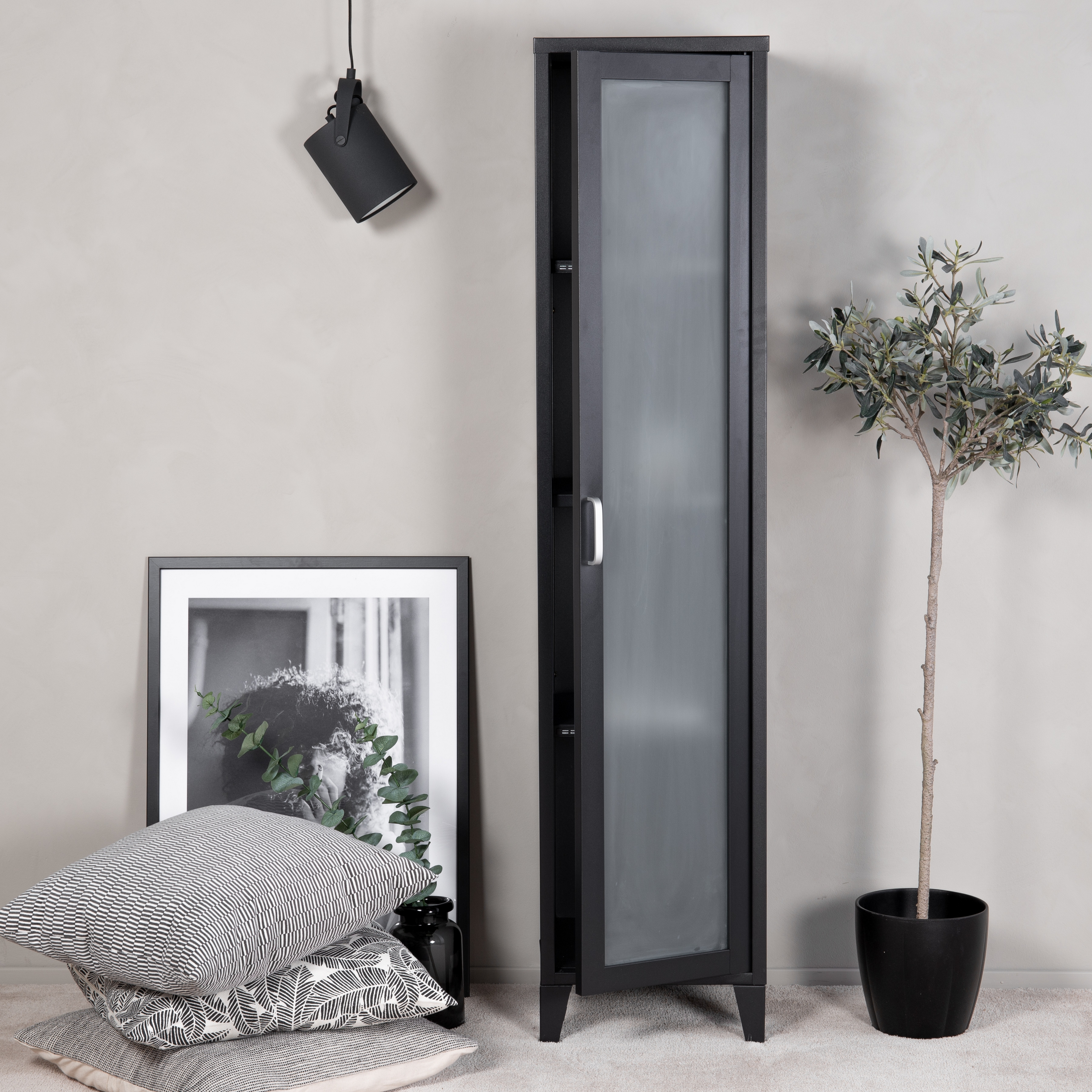 Högskåp Venture Home Acero Svart Förvaringsmöbel 150 cm