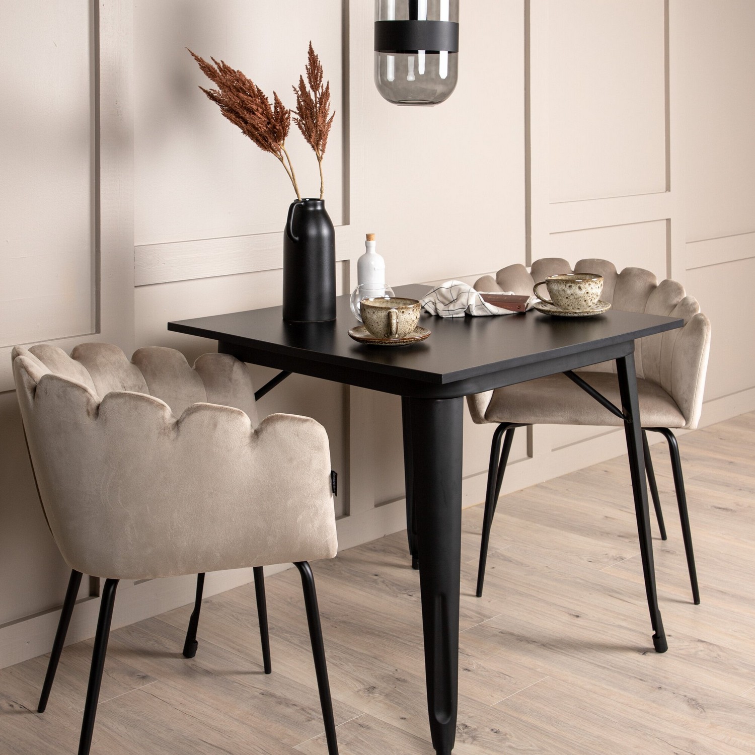 Matgrupp Venture Home Tempe med 2 Limhamn Stolar