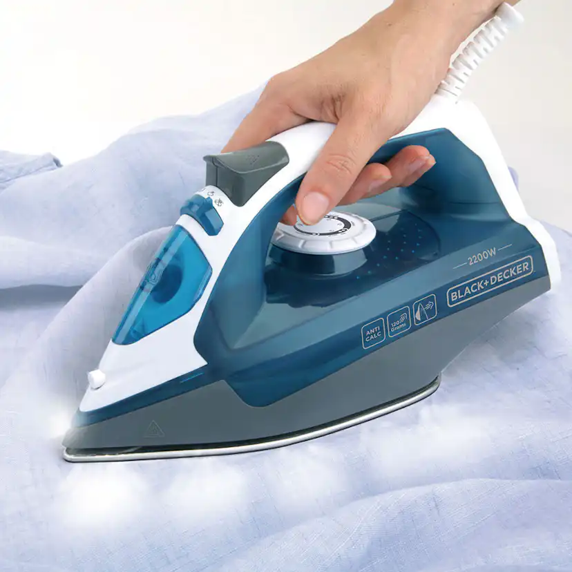 Ångstrykjärn BLACK+DECKER Blå