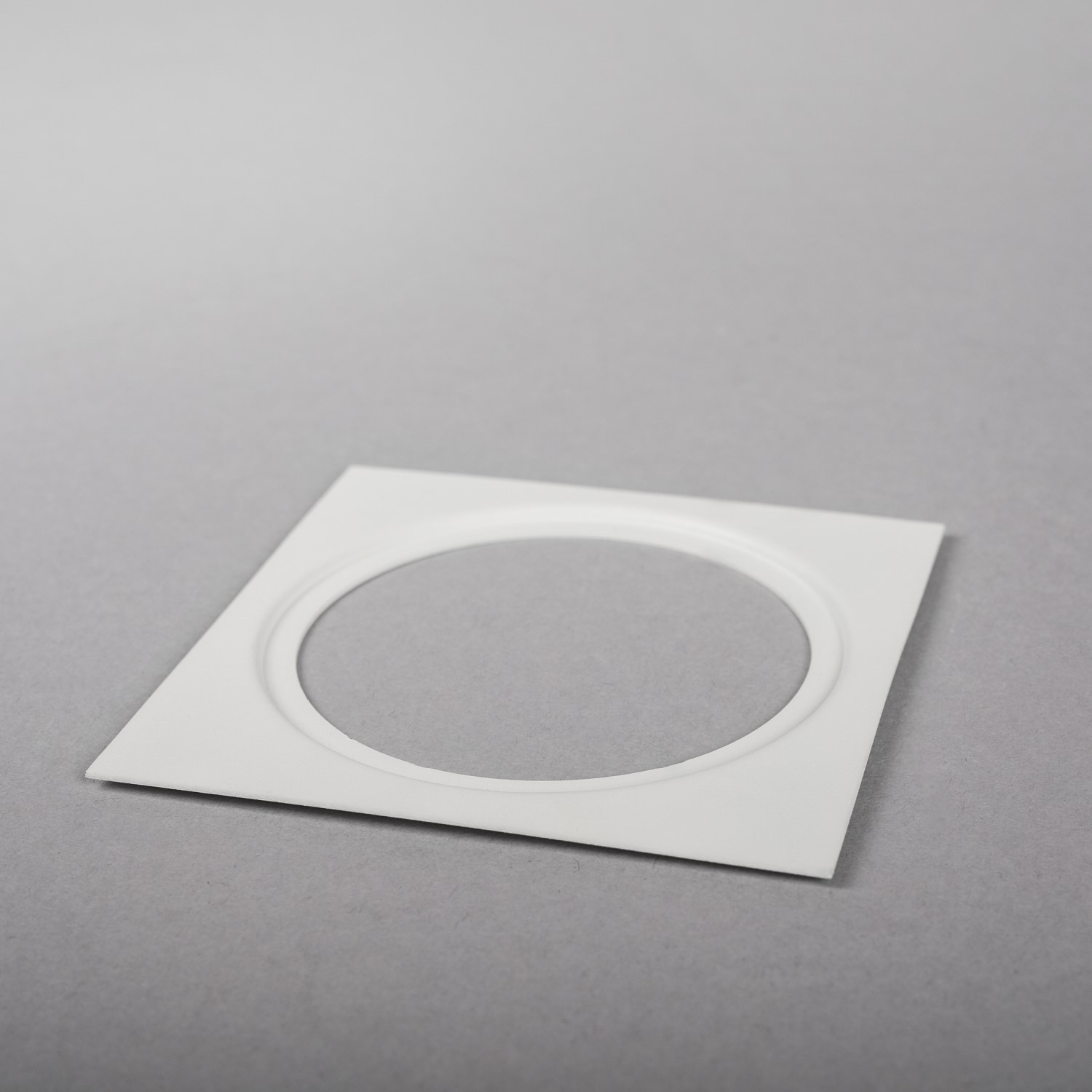 Dekorram Hide-a-lite I/II Ø85 Vit