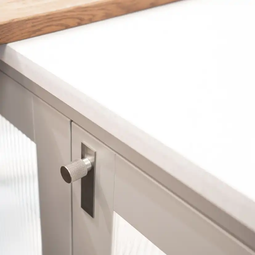 Knopp Beslag Design Arpa med Bricka Ø22 mm