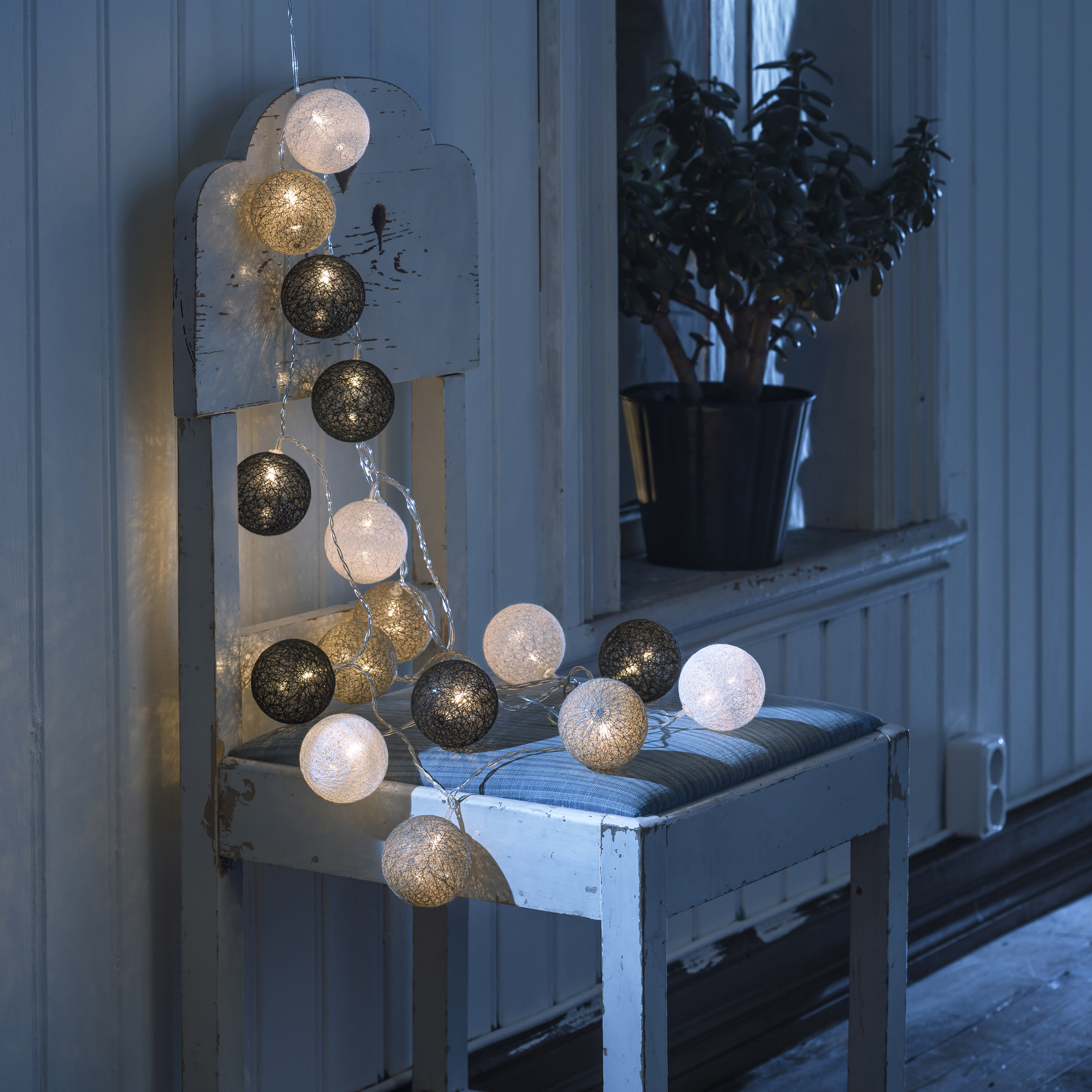 Ljusslinga Gnosjö Konstsmide 16L Garnbollar LED