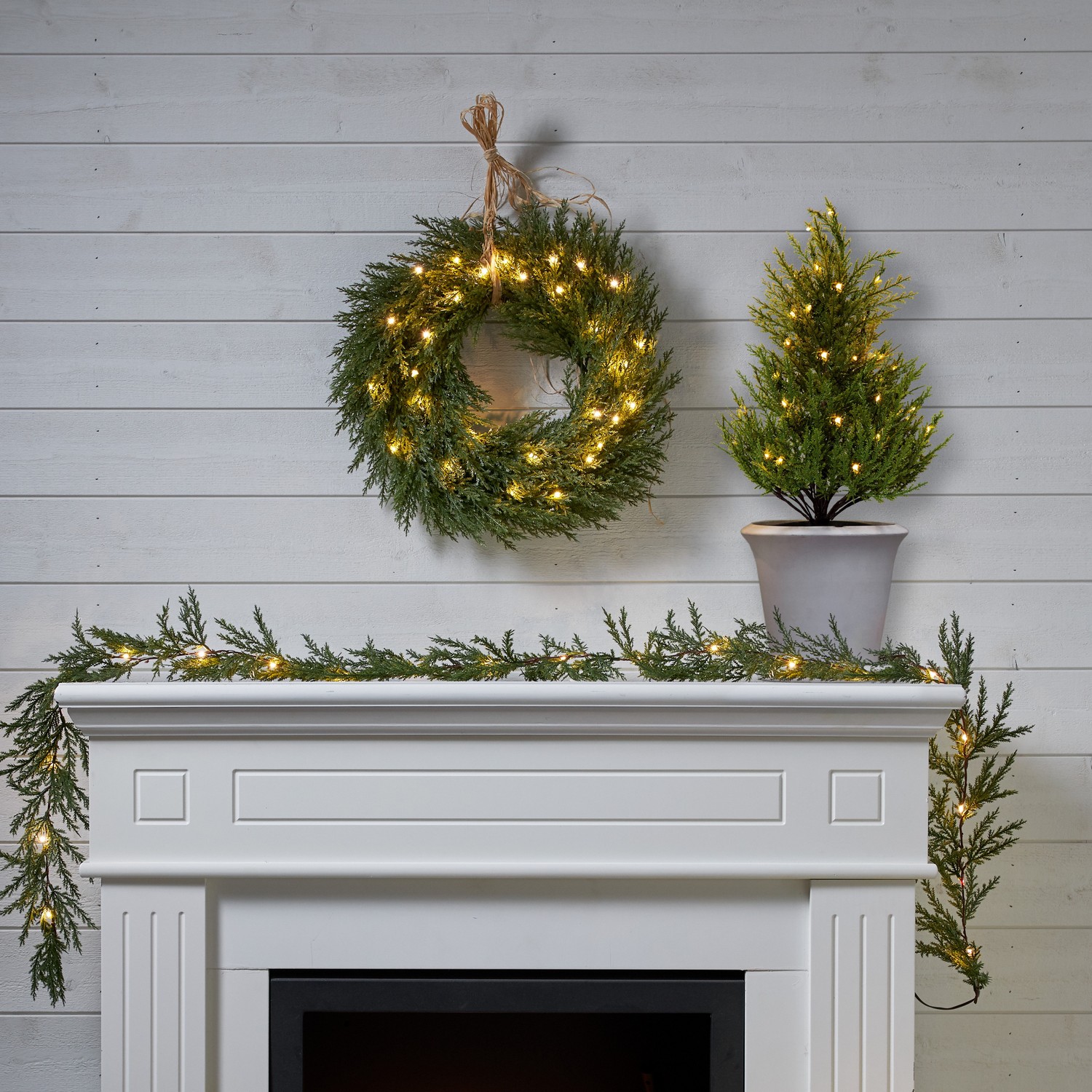 Dekorationsgran Star Trading Thuja Konstgjord Julgran med LED-belysning