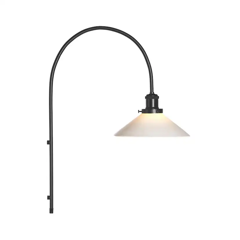 Vägglampa PR Home August