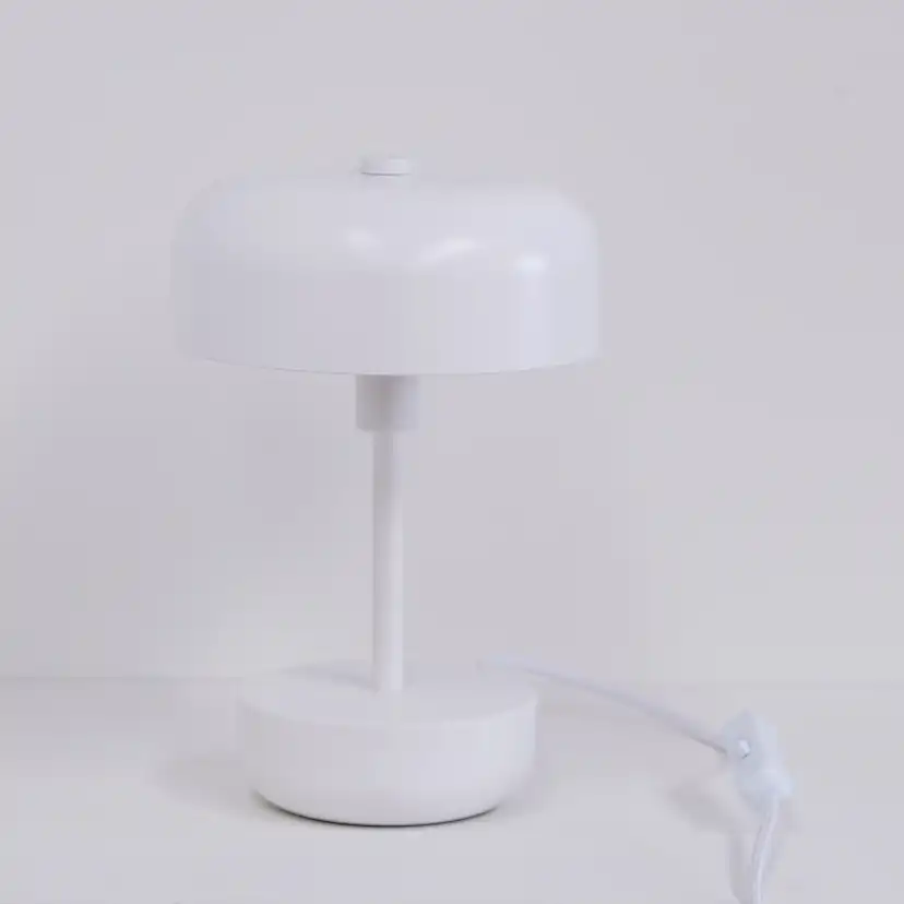 Bordslampa Dyberg Larsen Haipot