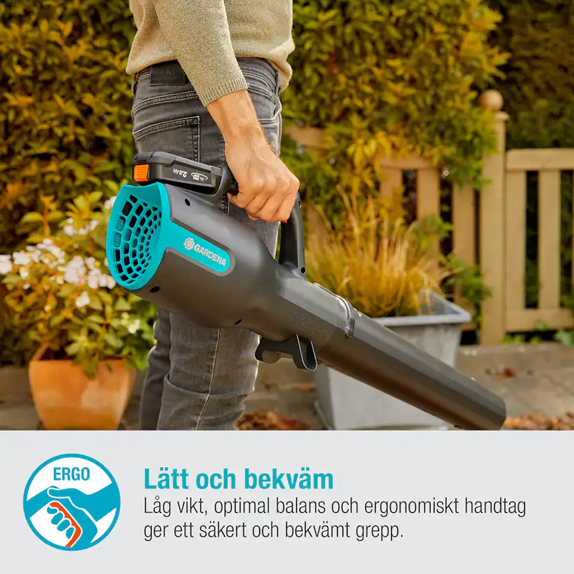 Lövblåsare Gardena PowerJet 18V P4A Komplett (2,5Ah batteri + standardladdare)