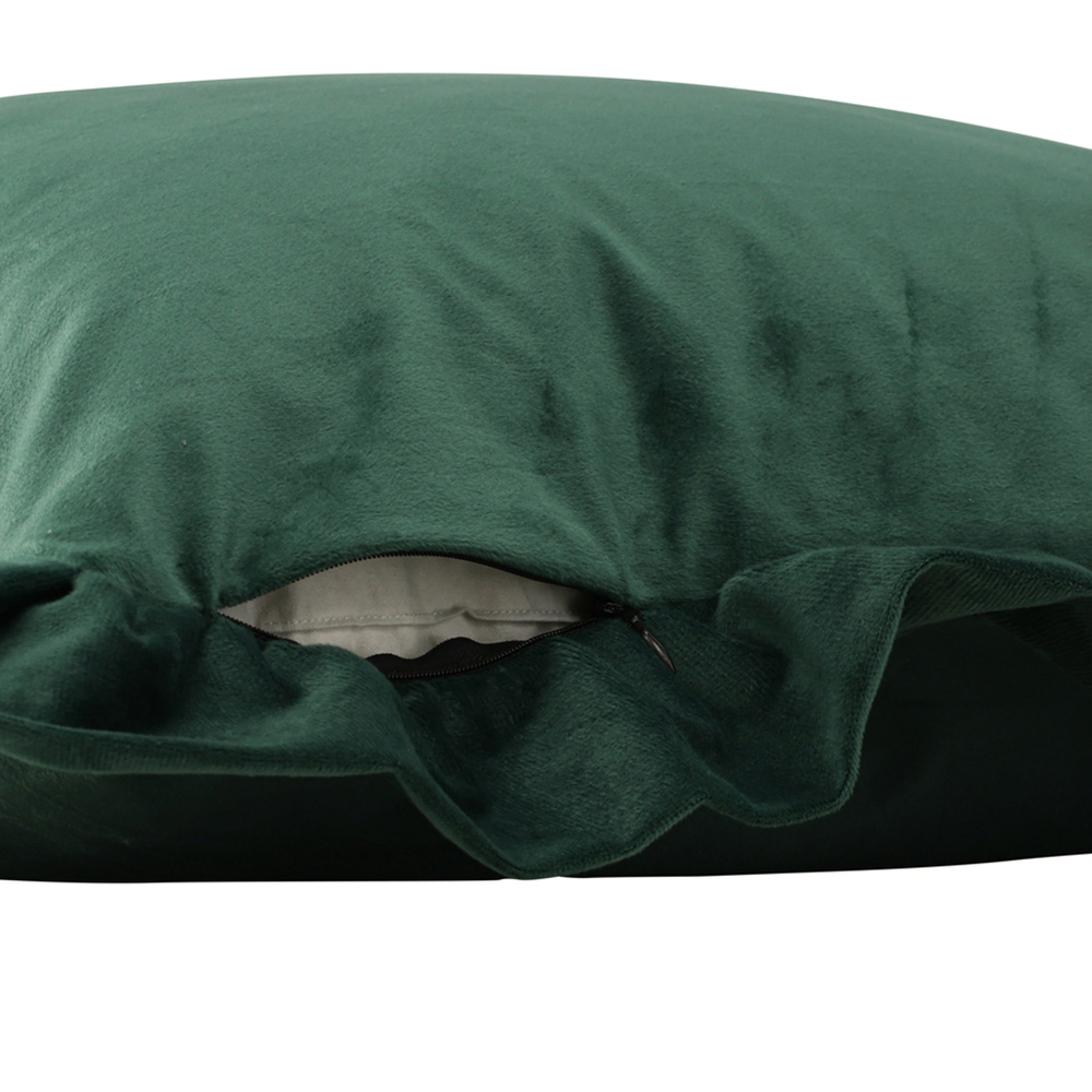 Hailey Cushion Cover Poly Velvet - Green Grön