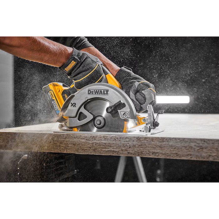 Cirkelsåg DeWalt DCS570H2T-QW 18V 184mm Tstak 2x5 Ah