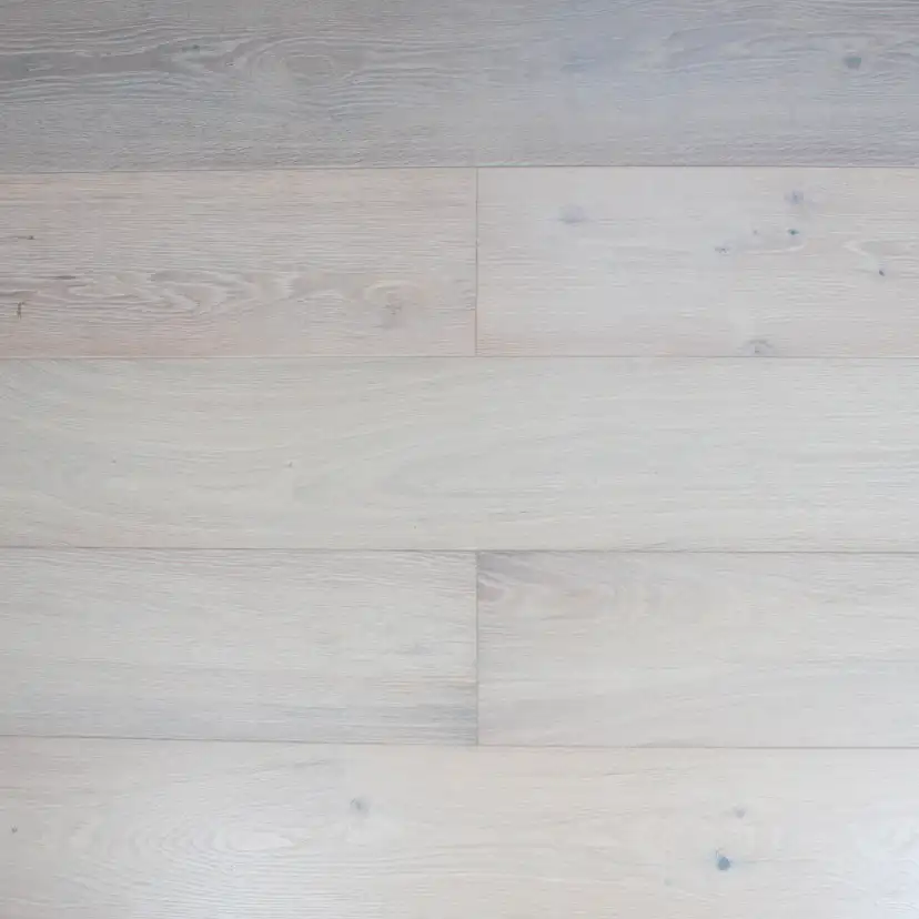 Parkettgolv Nordic Floor Ek Grand Cloud White Mattlackad 1-stav