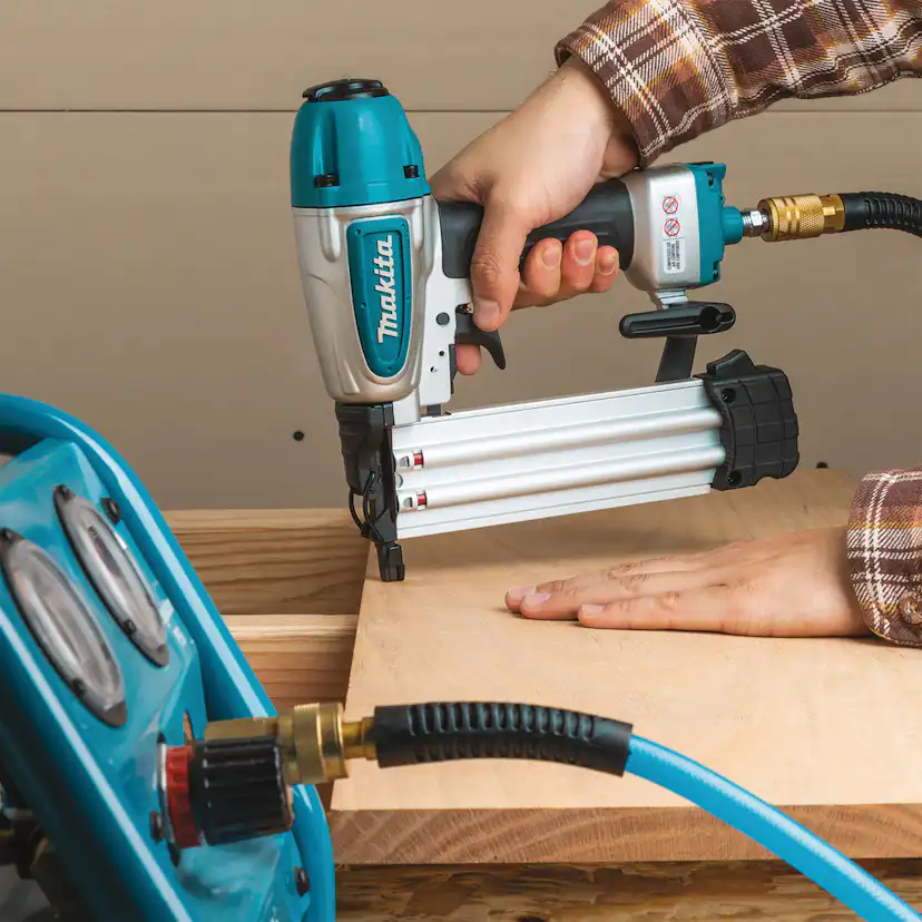 Dyckertpistol Makita AF506