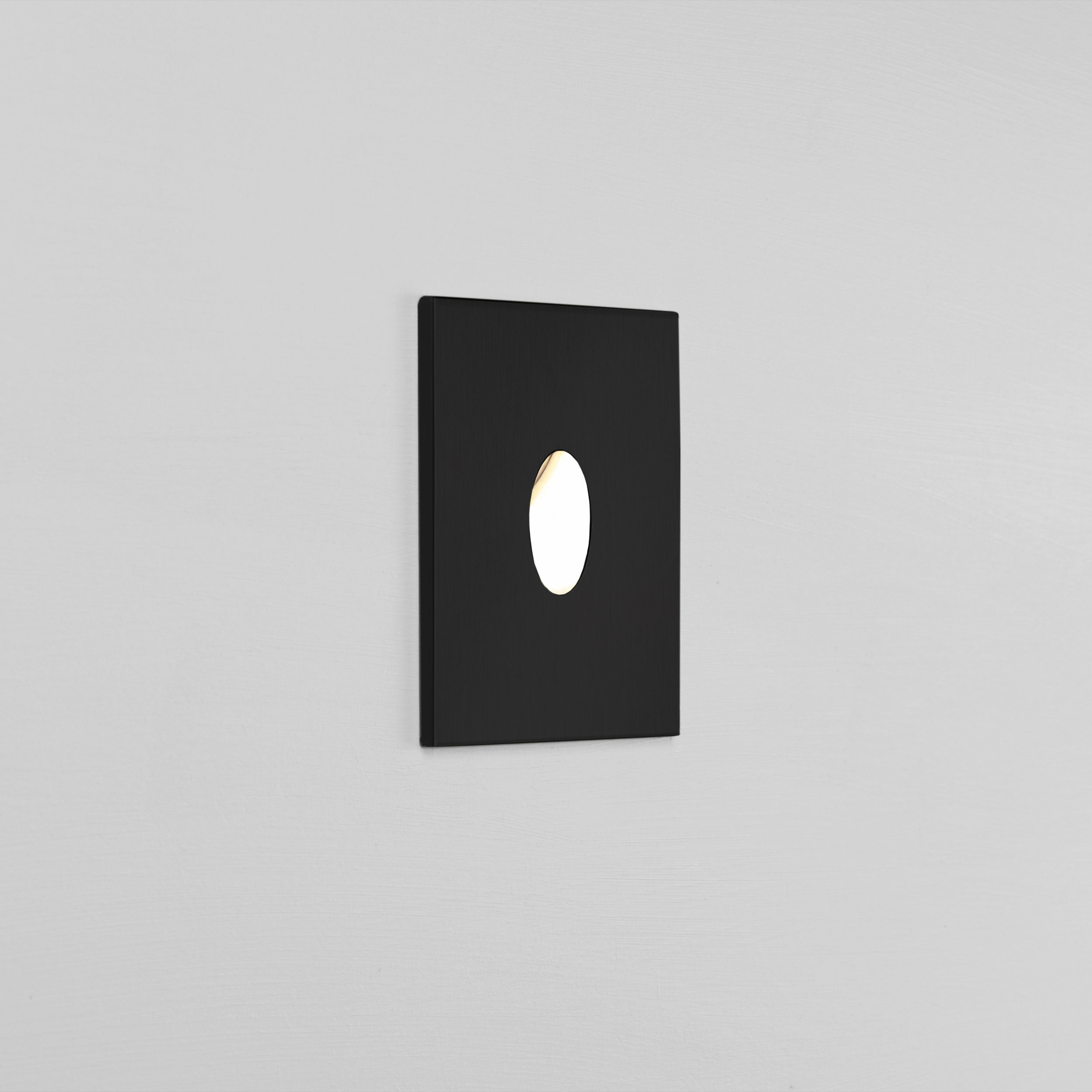 Vägglampa Astro Tango