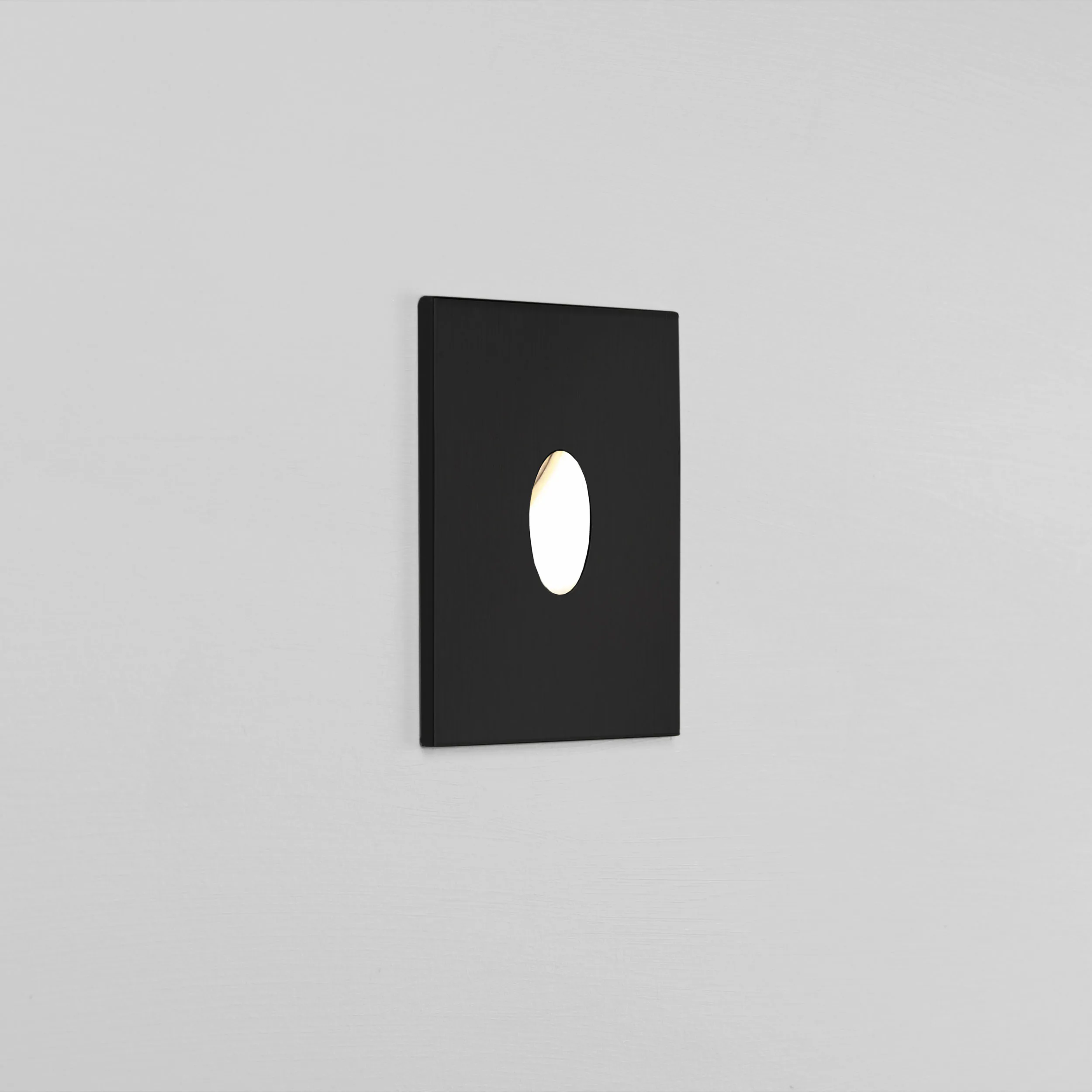 Vägglampa Astro Tango