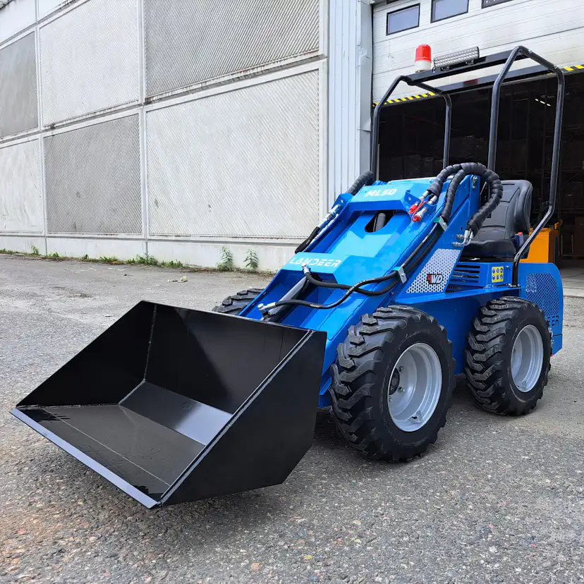 Grävmaskin Landeer ML50 4WD Minigrävare Glidstyrd Med Skopa