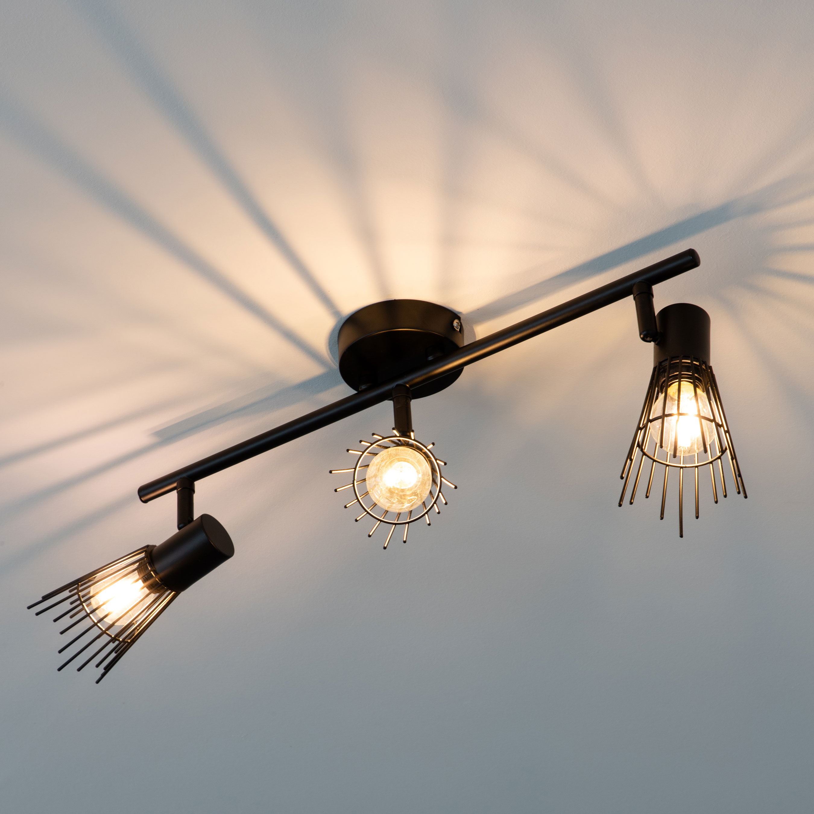 Vägglampa Venture Home Paris 3L