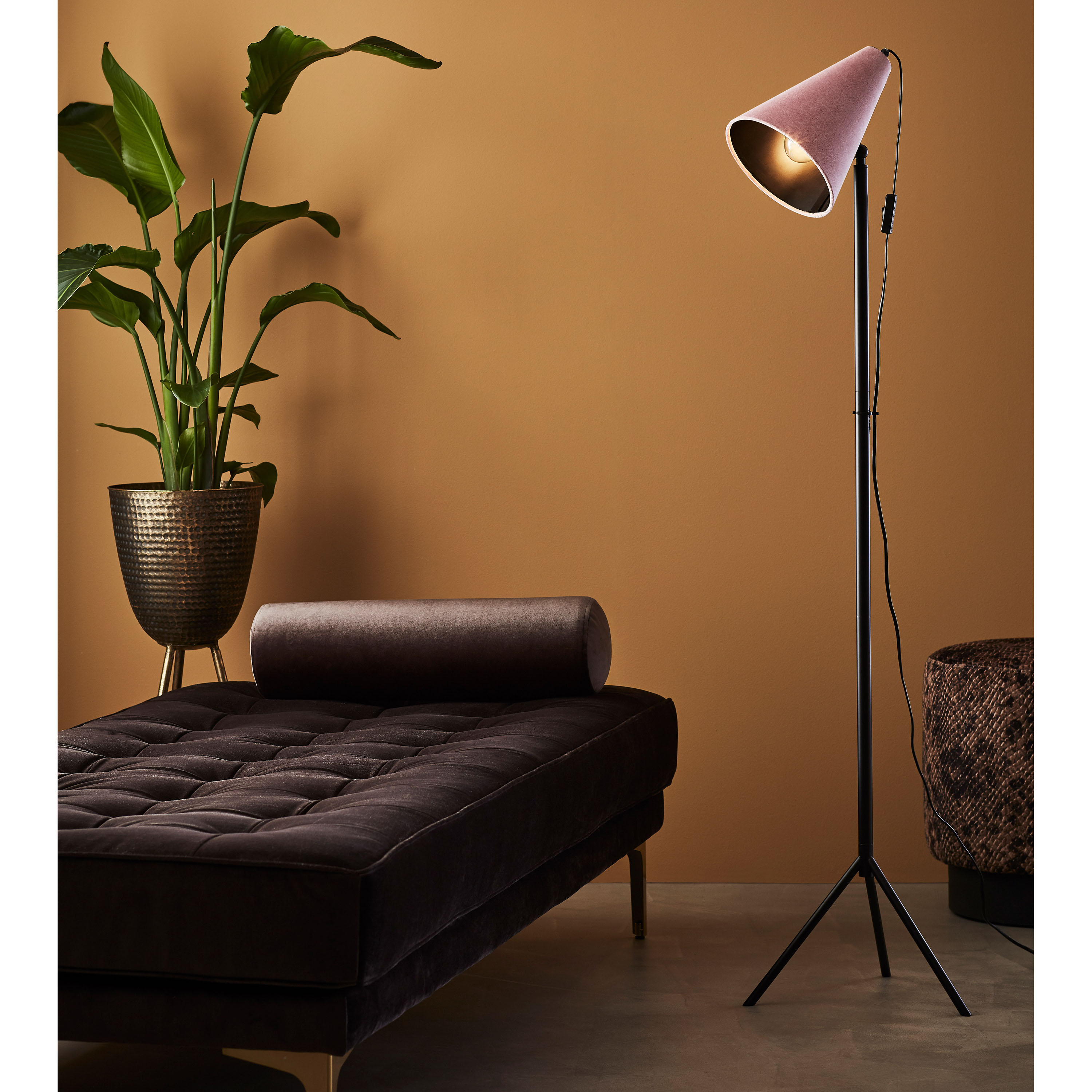 CILLA Golv 1L Svart/Rosa Svart/Rosa