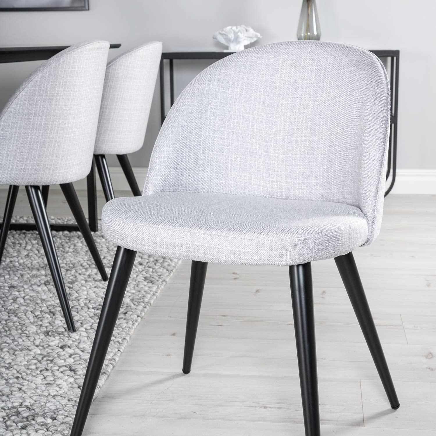 Matgrupp Venture Home Palaba med 6 Valentina Stolar Polyestertyg