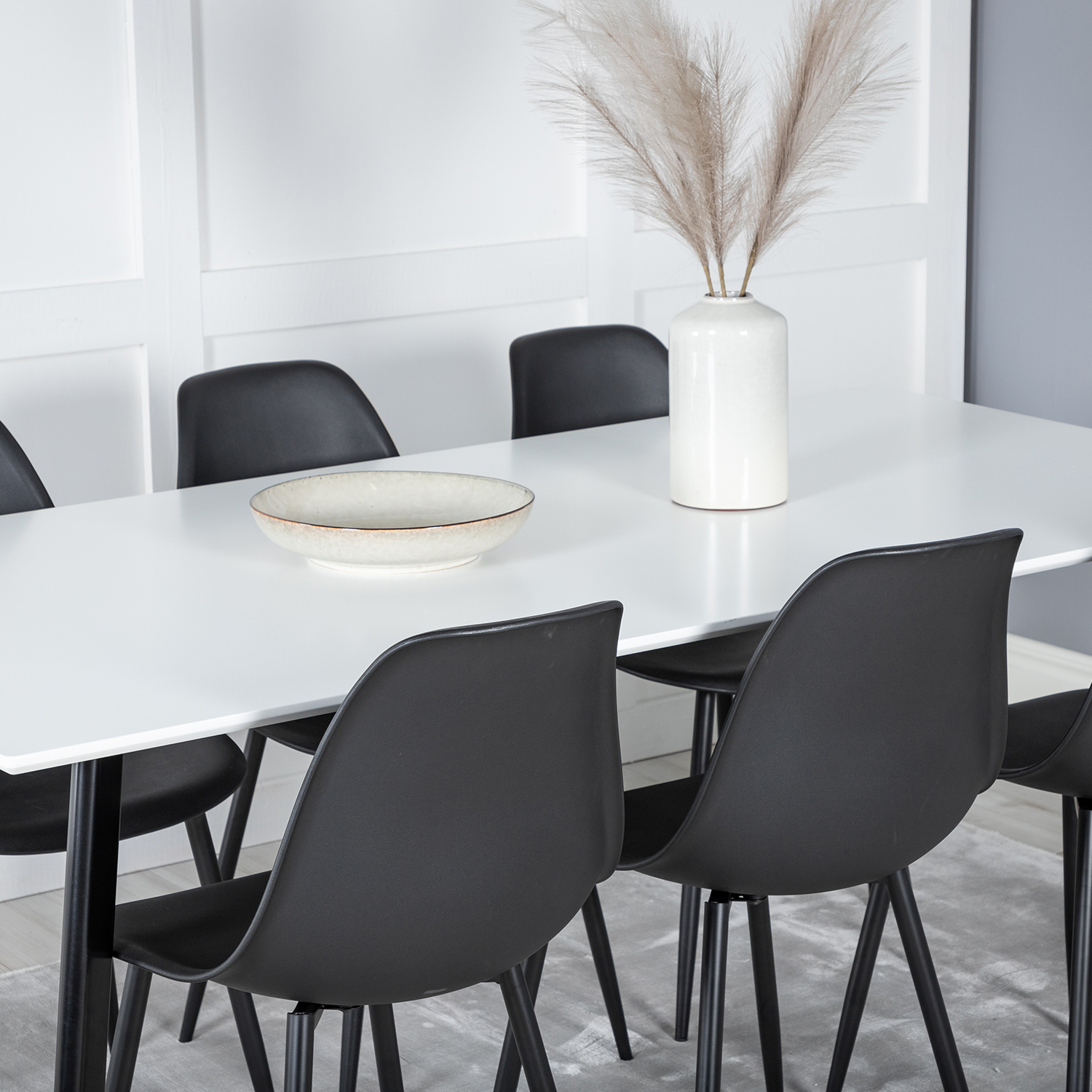 Matgrupp Venture Home Pobbie med 6 Pop Stolar