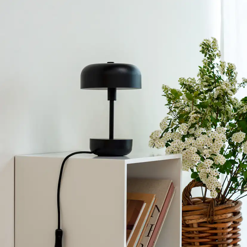 Bordslampa Dyberg Larsen Haipot