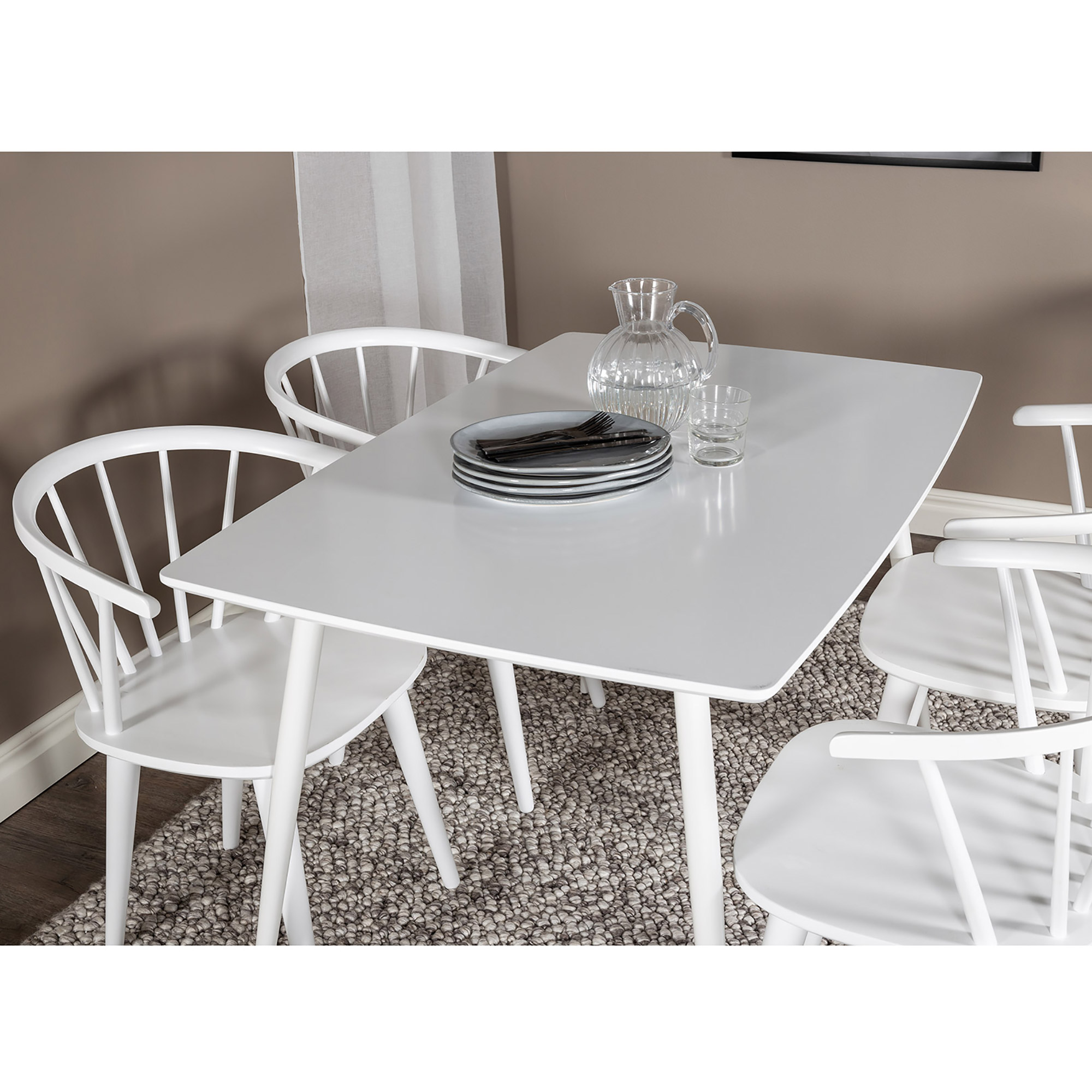 Matgrupp Venture Home Pobbie med 4 Brum Stolar