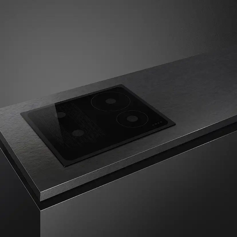 Induktionshäll Smeg SI1M24644D med 4 Kokzoner Svart 60 cm