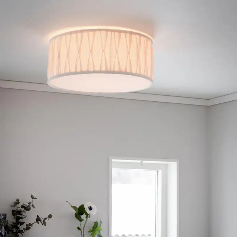 Taklampa PR Home Plissé Stygn